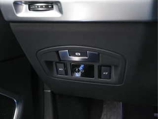 Jaguar I-PACE (INCL-BTW) Aut. *DIGI-COCKPIT | MATRIX-LED | MICROFIBRE | MERIDIAN-AUDIO | SURROUND-VIEW | KEYLESS | LANE-ASSIST | BLIND-SPOT | CRUISE | DAB | MEMORY-PACK | CCS-FASTLOADER | SPORT-SEATS | 22
