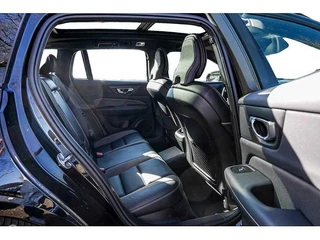 Volvo V60 Volvo V60 2.0 T6 Plug-in hybrid AWD Dark R-Design - afbeelding nr 11