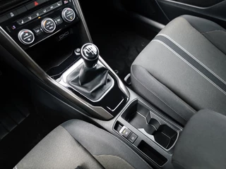 Volkswagen T-Roc Volkswagen T-Roc 1.5 TSI Sport CarPlay Camera Cruise - afbeelding nr 35