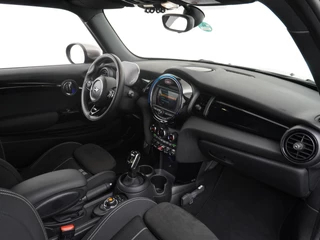 MINI Cooper Mini Mini 1.5 Cooper ORIG. NL. NAP KM. | JCW PACK | STOELVERWARMING | RIJKLAAR INCL. 12 MND. BOVAGGARANTIE - afbeelding nr 39