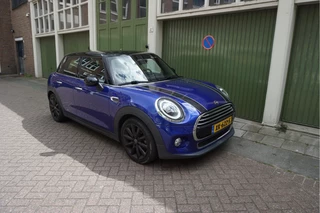 MINI Cooper MINI Cooper Mini 1.5 Pepper | NL AUTO | HUD | Sportinterieur (leer/ stof/ stoelverwarming) | Apple Carplay | Sfeerverlichting | 17inch | LED pakket | Keyless GO/ ENTRY | DUAL ZONE CLIMATE | Bonnet Stripes | Zwart dak | Front- achterspoiler - afbeelding nr 36