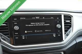 Volkswagen T-Roc Volkswagen T-Roc 1.5 TSI AUTOMAAT/NAVI & CARPLAY/LED/ACC/CLIMA/ETC.! - afbeelding nr 16