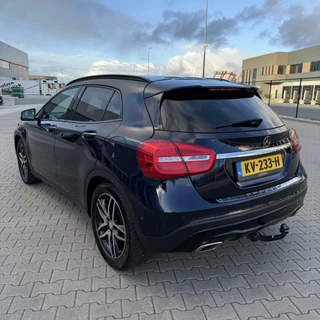 Mercedes-Benz GLA Mercedes GLA-klasse 180d / Panoramadak / DEALER ONDERHOUD ! - afbeelding nr 3