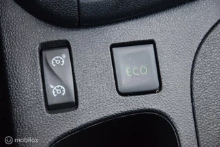 Renault Clio Renault Clio 0.9 TCe Limited climate control PDC navi Apple Carplay - afbeelding nr 25