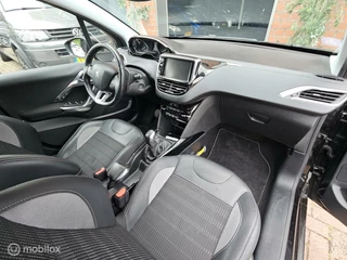 Peugeot 2008 Peugeot 2008 1.2 PureTech Allure Carplay Clima cruise 1e eigenaar - afbeelding nr 14