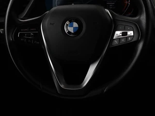 BMW 1 Serie BMW 1-serie 118i Intro Ed. | Carplay | Full LED | Sportstoelen  | Navigatie | Climate control | Bleutooth | PDC | Trekhaak | Sfeerverlichting - afbeelding nr 8