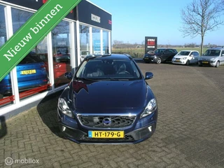 Volvo V40 Volvo V40 Cross Country 2.0 D4 OceanRace Full Options Pano/ACC/Leder/Trekhaak/Winterpakket - afbeelding nr 2