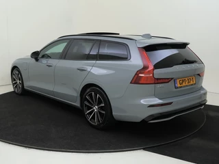 Volvo V60 Volvo V60 T6 AWD Plus Dark | Trekhaak | Panoramadak | Dodehoekdetectie | - afbeelding nr 4