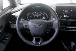 Toyota C-HR Toyota C-HR 1.8 Hybride 140 First Edition | Camera | Adaptive Cruise - afbeelding nr 12