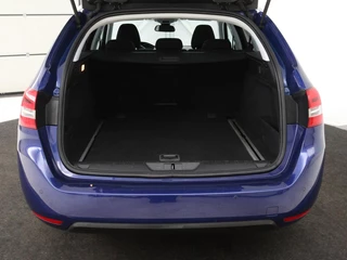 Peugeot 308 Peugeot 308 1.5 BlueHDi Executive | 1e eigenaar |  Panoramadak | Carplay | Climate control | Navigatie | Parkeerhulp | Cruise control - afbeelding nr 10