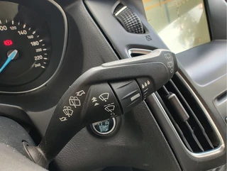 Ford Focus Ford Focus Wagon 1.0 TITANIUM Voorruitverwarming | Keyless | Cruise - afbeelding nr 32