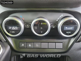 Iveco Daily Iveco Daily 35C18 3.0L 180PK Automaat Dubbellucht L3H2 ACC Navi Camera L4H2 16m3 Airco - afbeelding nr 14