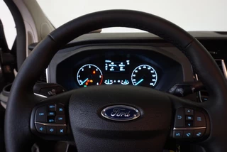 Ford Transit Custom Ford Transit Custom 300 2.0 TDCI 130pk AutoL2H1 Limited Dubbele cabine Ford Transit Custom 300 2.0 TDCI L2H1 Limited Dubbele cabine  Navi Airco 2 Schuifdeuren Trekhaak PDC Carplay DAB - afbeelding nr 12
