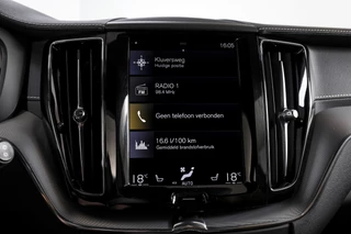Volvo XC60 Volvo XC60 2.0 T4 Inscription 190 PK - Automaat | Dig. Cockpit | Elek. Trekhaak | Adapt. Cruise | Memory | Stoel-+Stuurverw. | PDC | Camera | NAV | ECC | Elek. Klep | LM 19