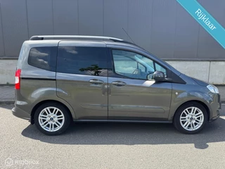 Ford Tourneo Courier Ford Tourneo 1.0 Titanium  101 PK * 5 Pers, Nette Auto * - afbeelding nr 3