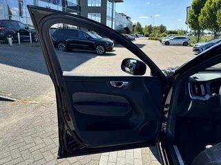 Volvo XC60 Volvo XC60 2.0 T8 Plug-in hybrid AWD Plus Black Edition | 360 Camera | Memorystoelen | Voorruitverwarming - afbeelding nr 6