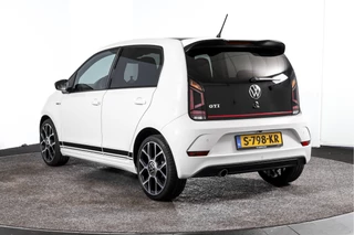 Volkswagen up! | Cruise | Camera |Stoelverw | PDC | ECC | LM 17