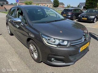 Citroën C4 Citroen C4 1.2 PureTech Feel 5 deurs  Navigatie , parkeerhulp voor en achter , Bleutooth , Climate - & Cruise controle , Trekhaak  1500kg trekgewicht .  1e eigenaar - afbeelding nr 7