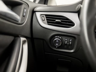 Opel Astra Opel Astra 1.2 Edition (APPLE CARPLAY, CAMERA, CRUISE, SPORTSTOELEN, LED KOPLAMPEN, PARKEERSENSOREN, LM VELGEN, NIEUWSTAAT) - afbeelding nr 24