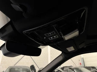 Land Rover Range Rover Velar PANO-SCHUIFDAK/HEAD-UP/360CAMERA/MEMORY/MERIDIAN/20