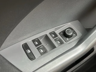 Volkswagen T-Cross Volkswagen T-Cross 1.0 TSI LIFE NAVI/ACC/PDC/CARPLAY/STOELVERW - afbeelding nr 23
