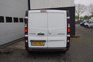 Renault Trafic - Airco - Cruise - Navi - € 12.900 - Excl. - afbeelding nr 6