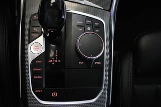 BMW 3 Serie BMW 3-serie 320i High Executive Edition (TREKHAAK, PARKEERSENSOREN, STOELVERWARMING, LEER, NAVIGATIE, NL-AUTO) - afbeelding nr 9