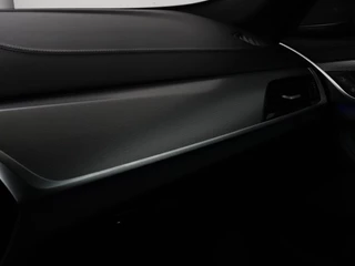 BMW 5 Serie BMW 5-serie 540d xDrive M Sport | Panoramadak | Head-Up |  Adaptive cruise | Carplay | Alcantara | Harman/Kardon | Stoelverwarming | Trekhaak | Sfeerverlichting - afbeelding nr 36