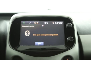 Toyota Aygo Toyota Aygo 1.0 VVT-i x-play Camera Airco Cruise - afbeelding nr 14