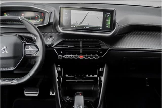 Peugeot 208 Peugeot 208 1.2 PureTech GT-Line 130PK Automaat CarPlay Camera 17