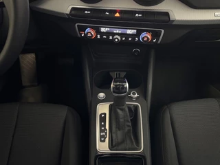 Audi Q2 Audi Q2 35 TFSI 1.5 ✅NIEUW MODEL✅ S EDITION 150PK VIR.COCKPIT ELEK.KLEP TOUCHSCREEN CARPLAY NAVI CAMERA MATRIX LED STOELVERW. PDC KEYLESS 11/2024 