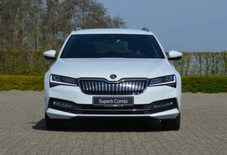 Škoda Superb Skoda Superb Combi 1.4 TSI 218 pk  iV Laurin & Klement PHEV trekhaak - afbeelding nr 14