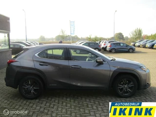 Lexus UX Lexus UX 250h Business Line | Camera, Trekhaak - afbeelding nr 3