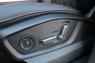 Audi Q8 Audi Q8 60 TFSI e quattro Pro Line S Competition | Panoramadak | Massage | 23'' | Vierwielbesturing | Trekhaak | Koeling | OLED - afbeelding nr 40