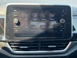 Volkswagen T-Roc Volkswagen T-Roc 1.5 TSI AUT. R-LINE DIGITALE-SCHERM NAVI CARPLAY AIRCO - afbeelding nr 9