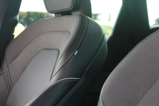 Volvo XC60 Volvo XC60 T8 Recharge AWD R-Design | Panoramadak | Parkeercamera | 20 Inch Velgen | Glossy Black | Keyless - afbeelding nr 14