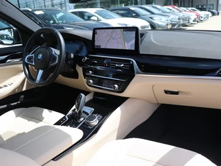 BMW 5 Serie BMW 5 Serie Touring 530e High Executive I Leder I Keyless I Dodehoekdetectie - afbeelding nr 3