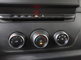 Renault Master Renault Master T35 2.3 dCi 145PK Energy Bakwagen Meubelbak Laadklep Zijdeur Airco Cruise control Navigatie - afbeelding nr 19