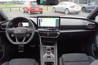 CUPRA Leon CUPRA Leon VZ 1.5e-Hybrid 272pk Performance /Panodak /19 Inch Lm/Intelligent Drive - afbeelding nr 4