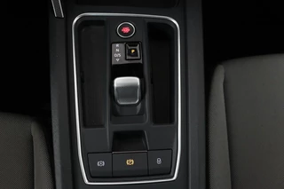 SEAT Leon SEAT Leon 1.5 eTSI Style Launch Edition | Trekhaak |  Carplay | Adaptive cruise | Carplay | Navigatie | Park Assist | Climate control - afbeelding nr 11
