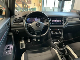Volkswagen T-Roc Volkswagen T-Roc 1.5 TSI R-Line/ Camera/ Pano.Dak/ Virtual Dashboard - afbeelding nr 7