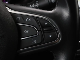 Renault Mégane Renault Mégane 1.3 TCe Bose | Camera | Keyless | Carplay |  Navigatie | Sfeerverlichting | Cruise Control | Climate control | Dodehoek detectie - afbeelding nr 14
