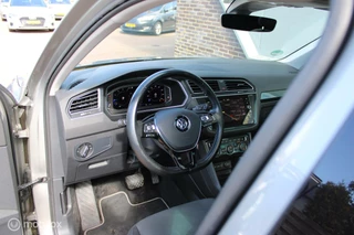Volkswagen Tiguan Volkswagen Tiguan 1.5 TSI ACT Highline VIRTUAL DASHBOARD PANODAK - afbeelding nr 22