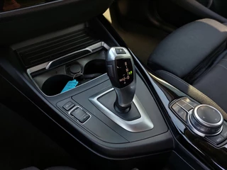 BMW 1 Serie 118i 136pk Automaat Executive Sport-Line | Origineel NL | Navi | Clima | Cruise | Bluetooth Carkit+Streaming | Led Koplampen | Licht+Regensensor | Pdc | Mistlampen | Privacy Glass | 16''lm - afbeelding nr 18