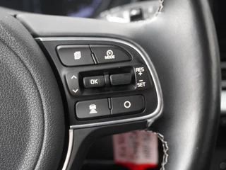 Kia Niro Kia Niro 1.6 GDi Hybrid DynamicPlusLine - Navigatie - Camera - Stoel- en stuurverwarming - Climate control - Trekhaak - Fabrieksgarantie tot 09-2027 - afbeelding nr 32