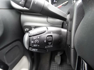 Citroën C3 Citroen C3 1.2 PureTech 110pk  Carplay / Cruise / Nette auto - afbeelding nr 8
