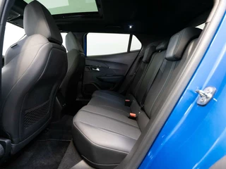 Peugeot 2008 Peugeot 2008 1.2 PureTech 130pk GT | Panoramadak | Full LED | FOCAL sound | Camera - afbeelding nr 6