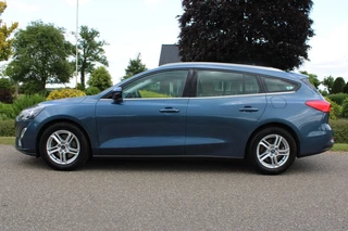 Ford Focus Ford Focus Wagon 1.0 125pk Trend Edition Business airco/cruise/navi/trekhaak - afbeelding nr 28
