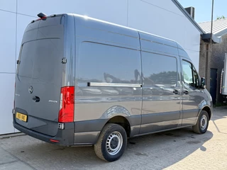 Mercedes-Benz Sprinter Automaat L2H2 Airco Cruise Control Lane Assist Camera Carplay Dodehoek waarschuwing Parkeersensoren voor achter - afbeelding nr 3