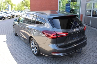 Ford Focus Ford Focus Wagon 1.5 EcoBlue ST Line X Automaat | Adaptive cruise control | Winter Pack | Trekhaak | Elektrische achterklep | BTW verrekenbaar | All season banden - afbeelding nr 6